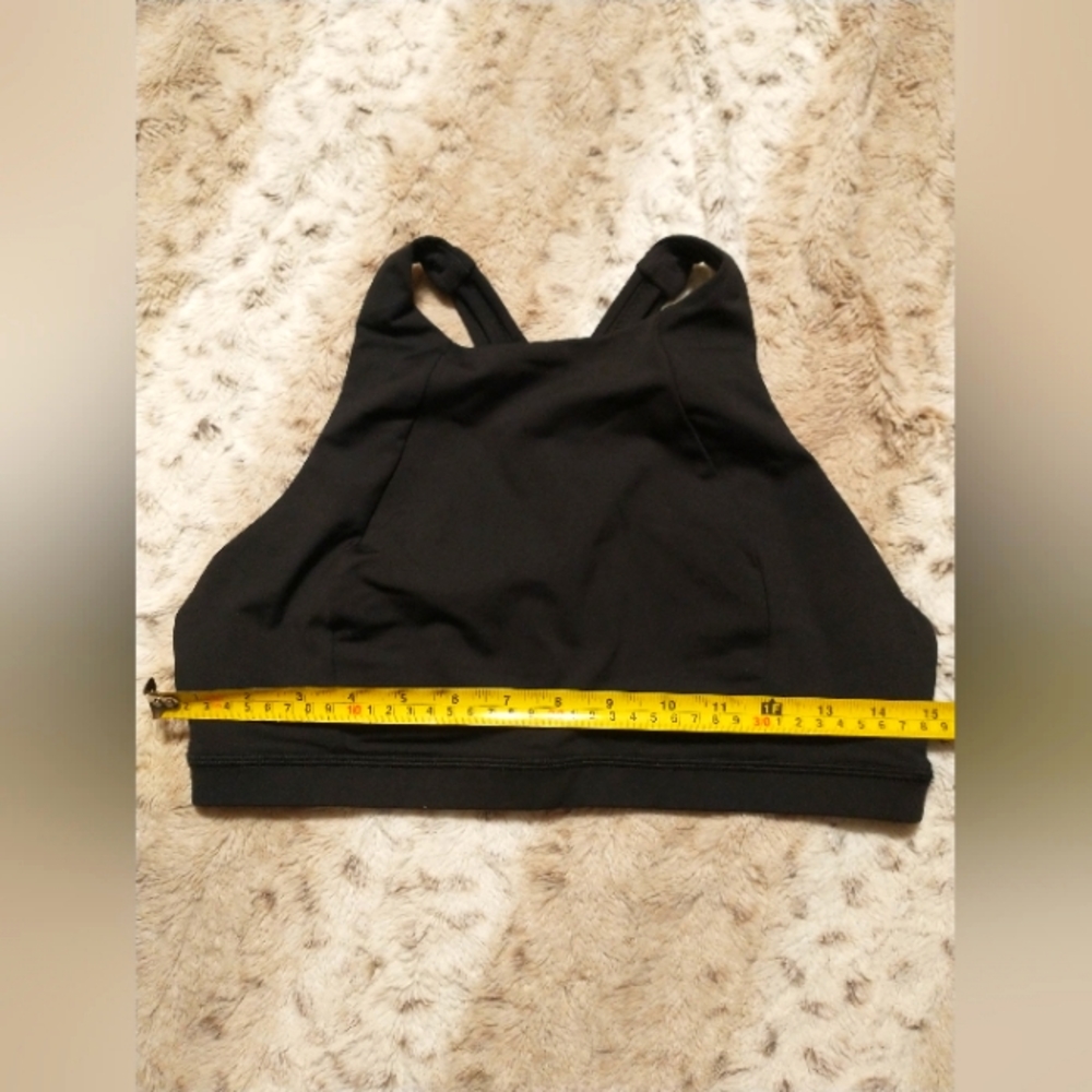 BNWOT Lululemon Free to Be Serene High Neck bra
